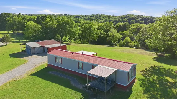 $199,999 | 8526 Crawley Hill Road, Mount Pleasant, TN 38474