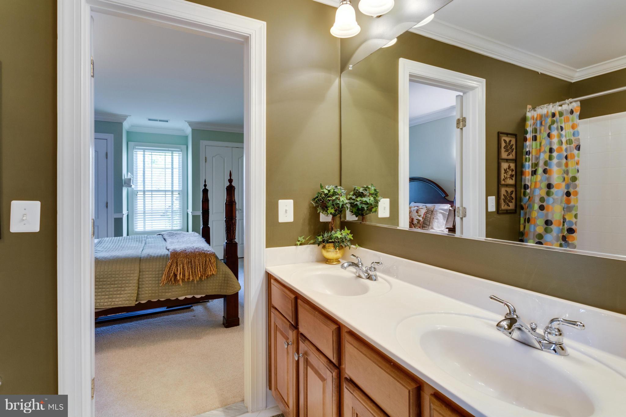 2754 Cody Road Vienna, VA 22181 - Photo 18 of 30 Shared Bath between Bdrm #2