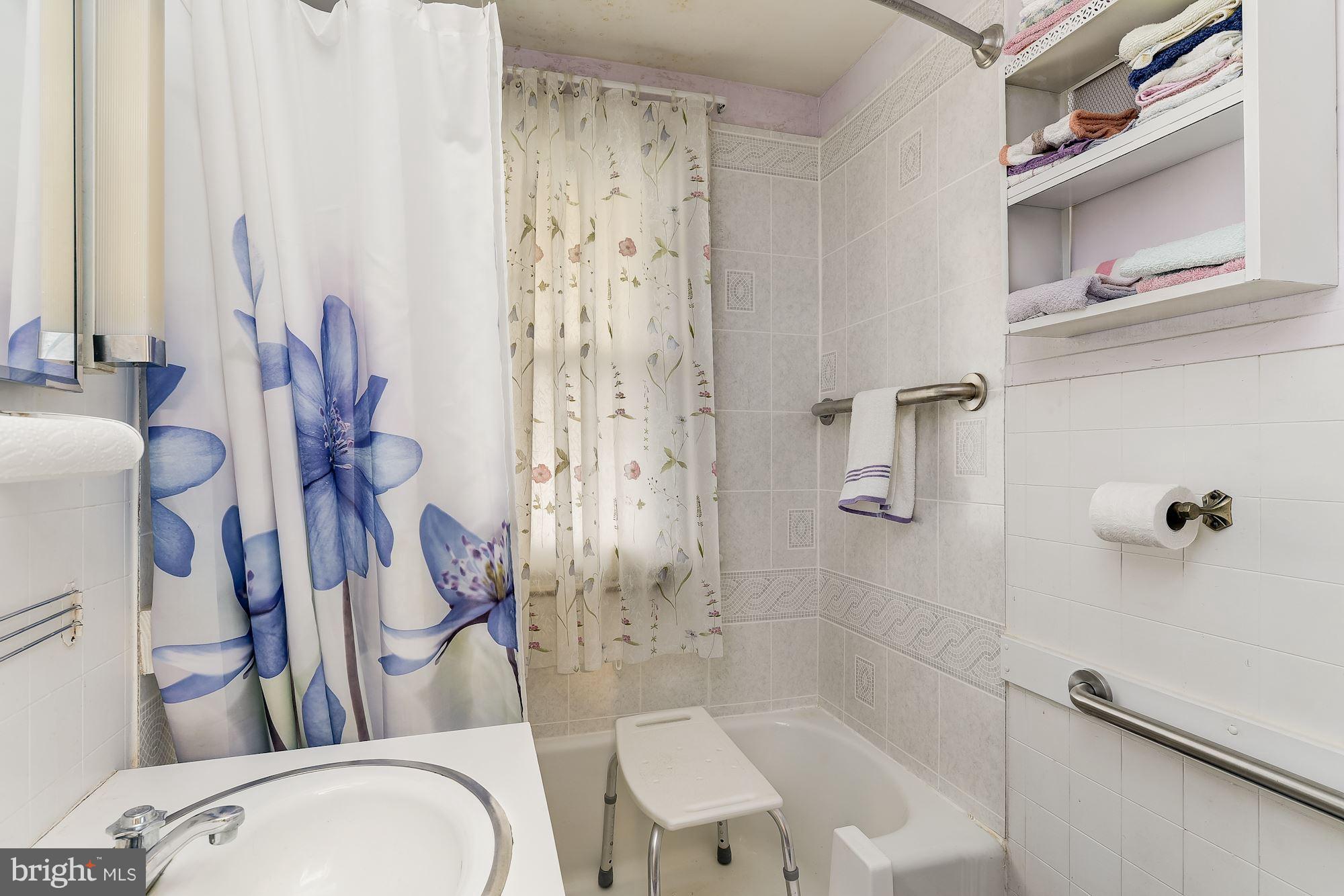 1205 Old Manchester Road Westminster, MD 21157 - Photo 13 of 28 Bathroom