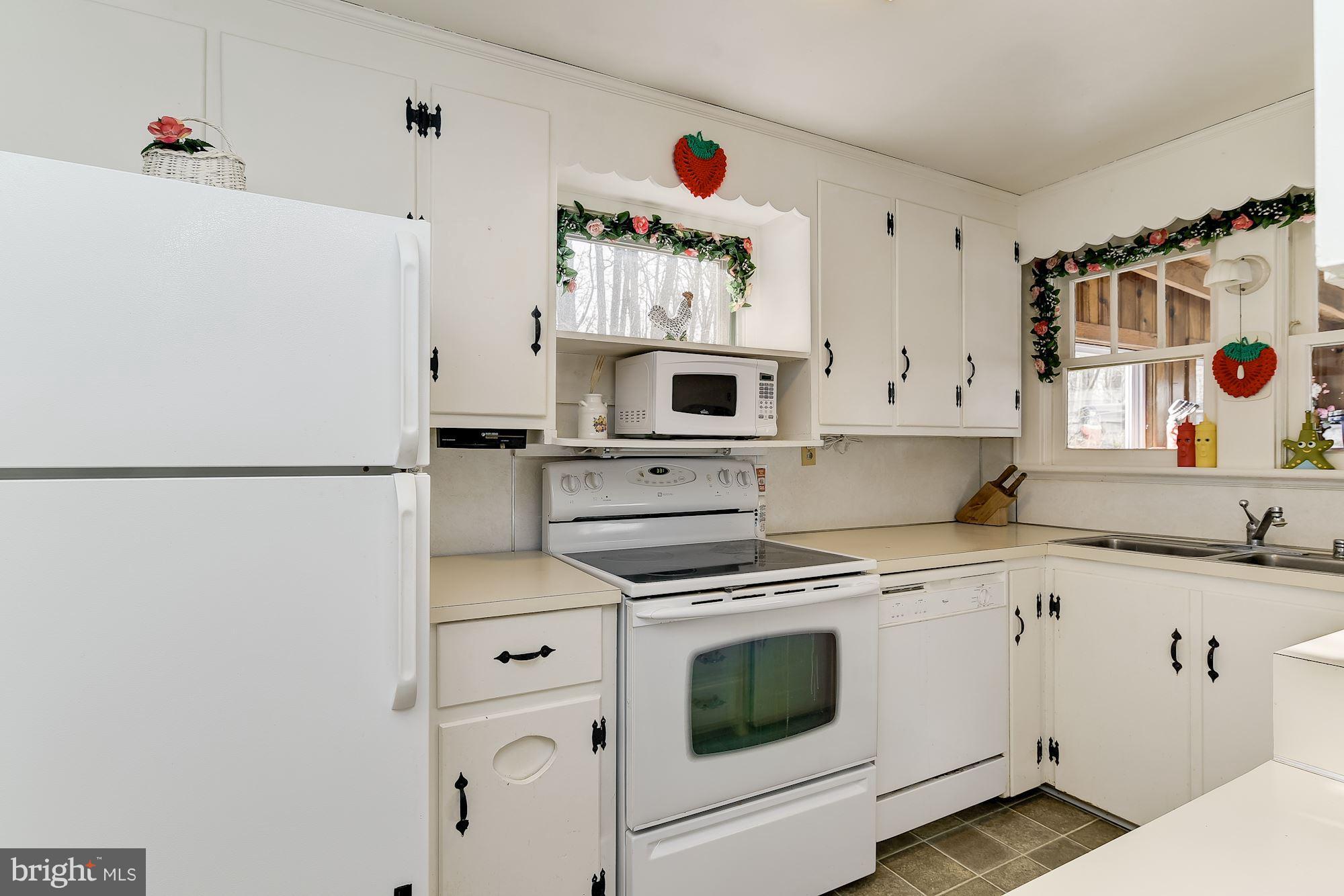 1205 Old Manchester Road Westminster, MD 21157 - Photo 8 of 28 Kitchen