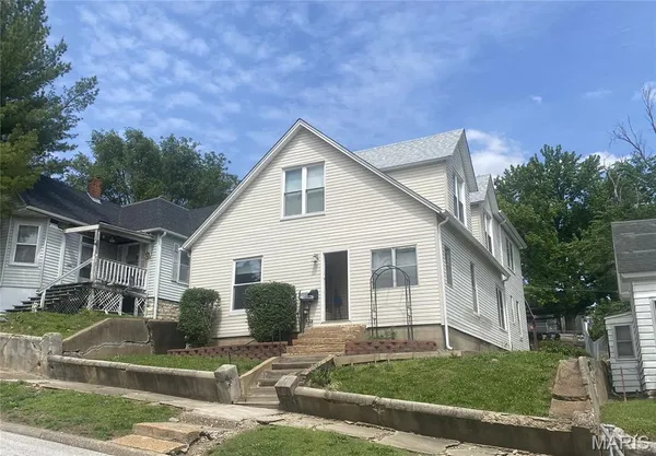 $148,000 | 310 Olive Street, Hannibal, MO 63401