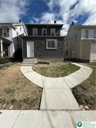$2,500 | 729 3rd Street, Catasauqua, PA 18032