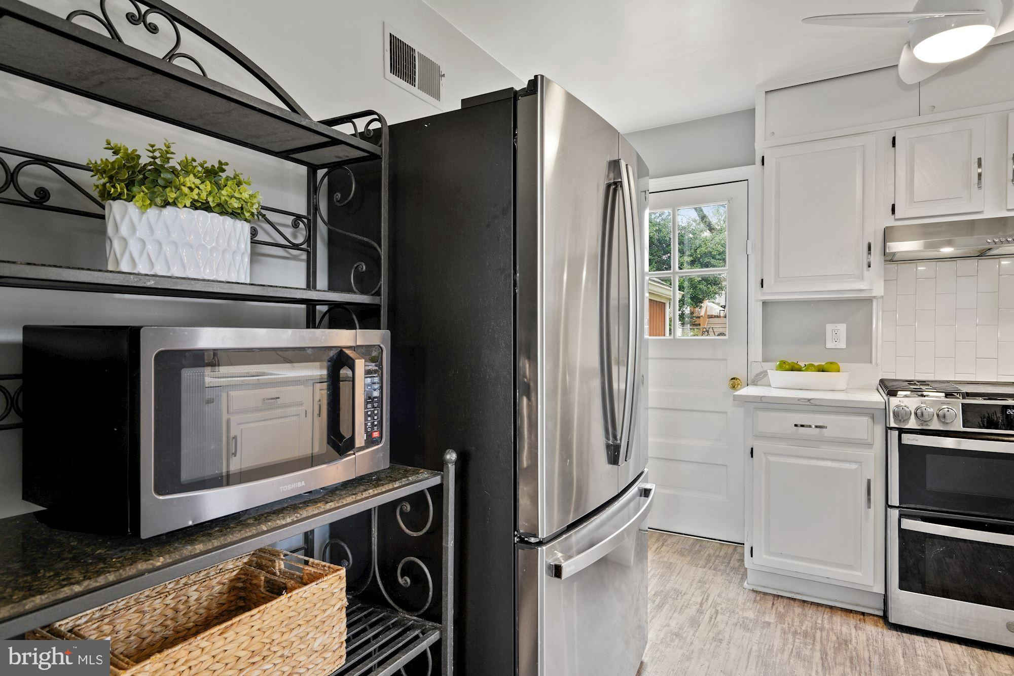 6555 28th Street North Arlington, VA 22213 - Photo 13 of 35