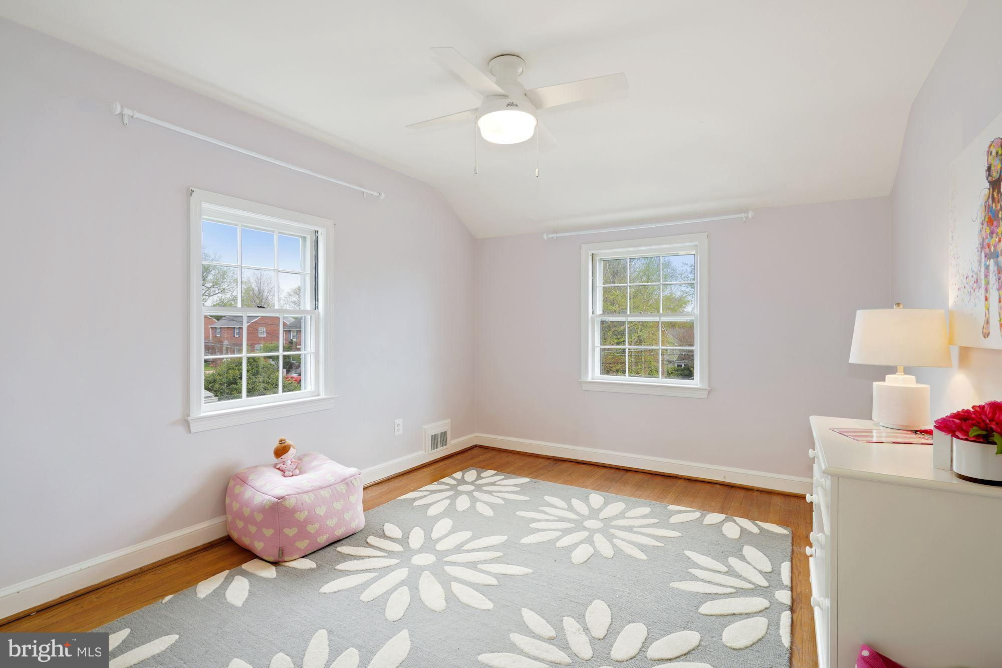 6555 28th Street North Arlington, VA 22213 - Photo 18 of 35