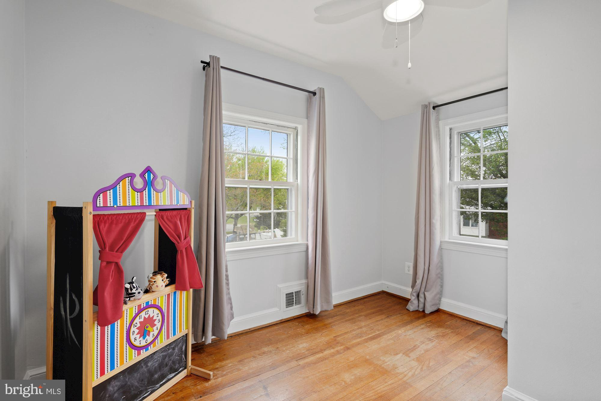 6555 28th Street North Arlington, VA 22213 - Photo 20 of 35