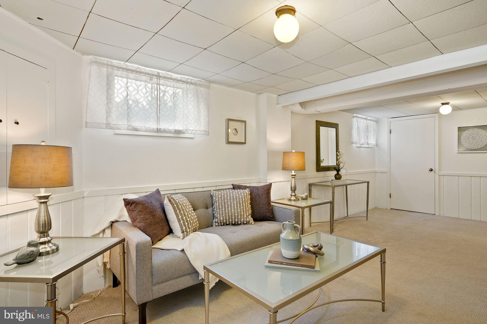 6555 28th Street North Arlington, VA 22213 - Photo 27 of 35