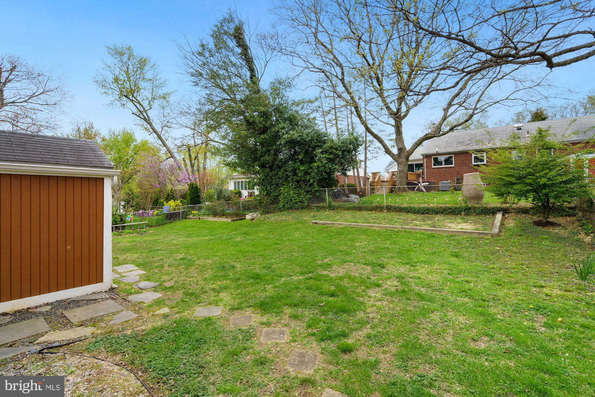 6555 28th Street North Arlington, VA 22213 - Photo 31 of 35