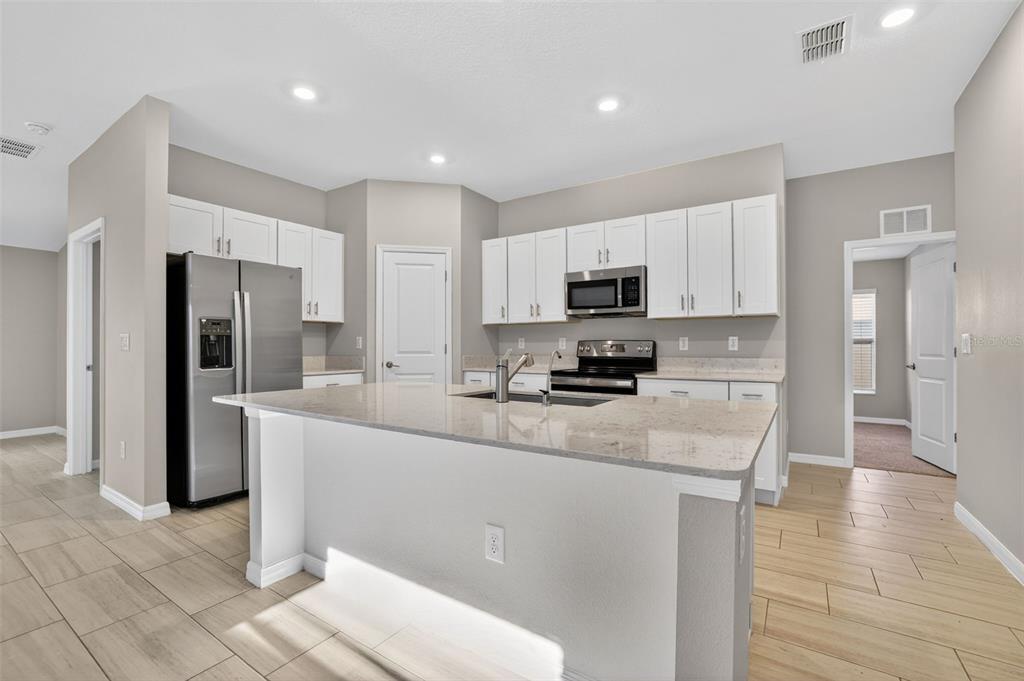 13187 Palmerston Road Riverview, FL 33579 - Photo 4 of 28