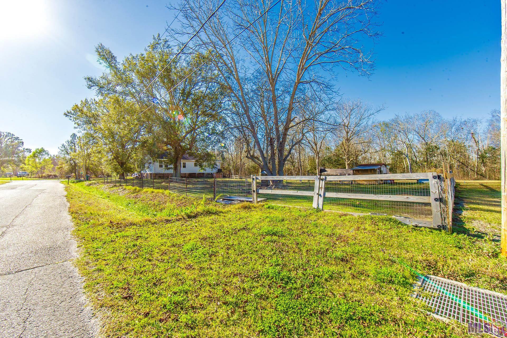 518 St Anthony Street Raceland, LA 70394 - Photo 3 of 13