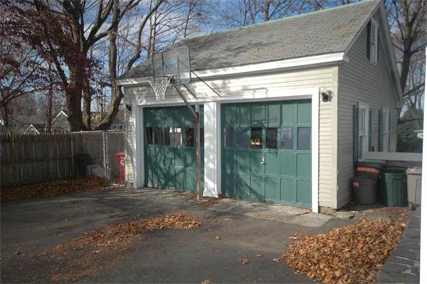 54 Raven Road Lowell, MA 01852 - Photo 29 of 30 Gallery Image 29