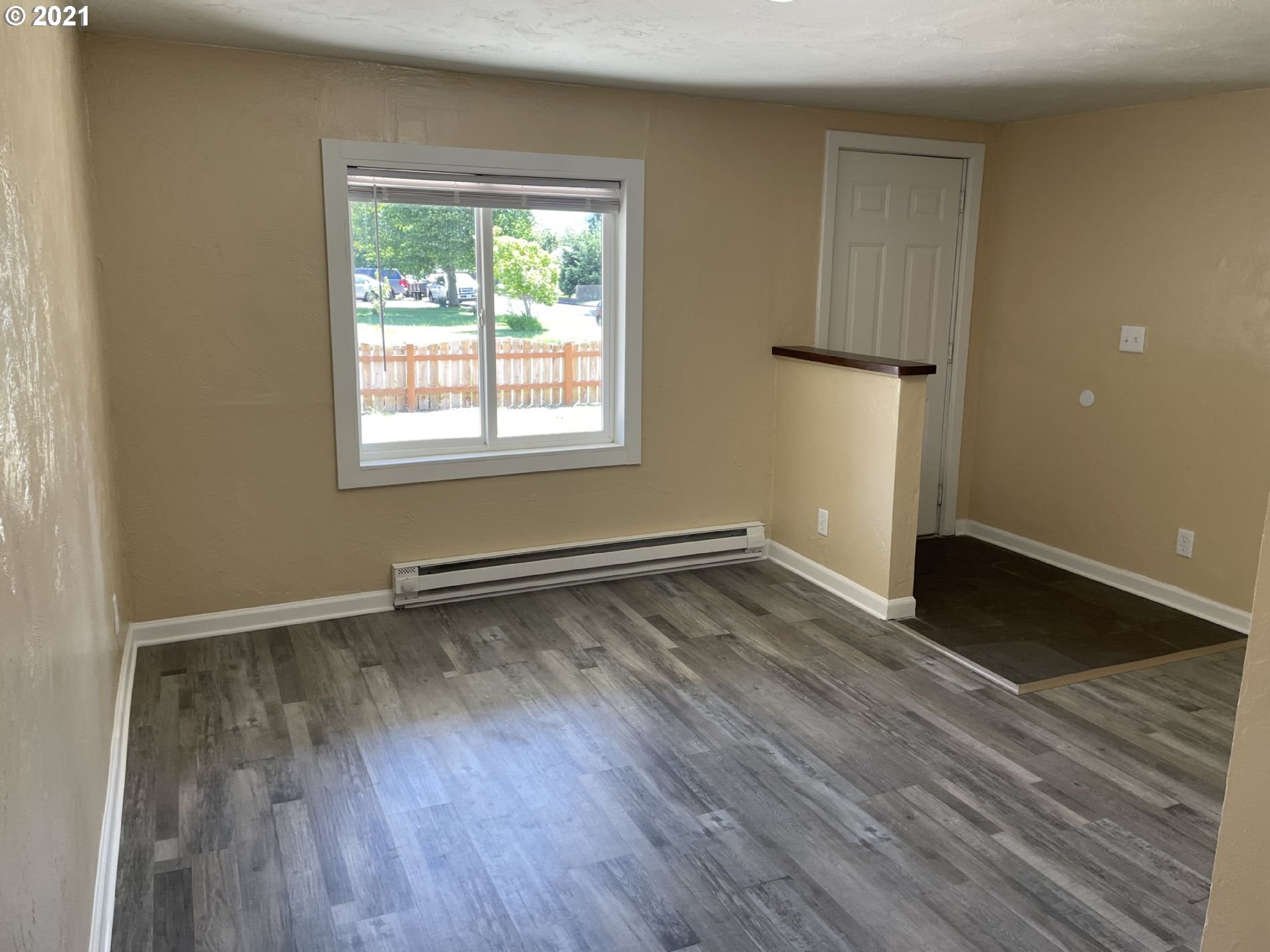 2620 D Street Springfield, OR 97477 - Photo 6 of 10