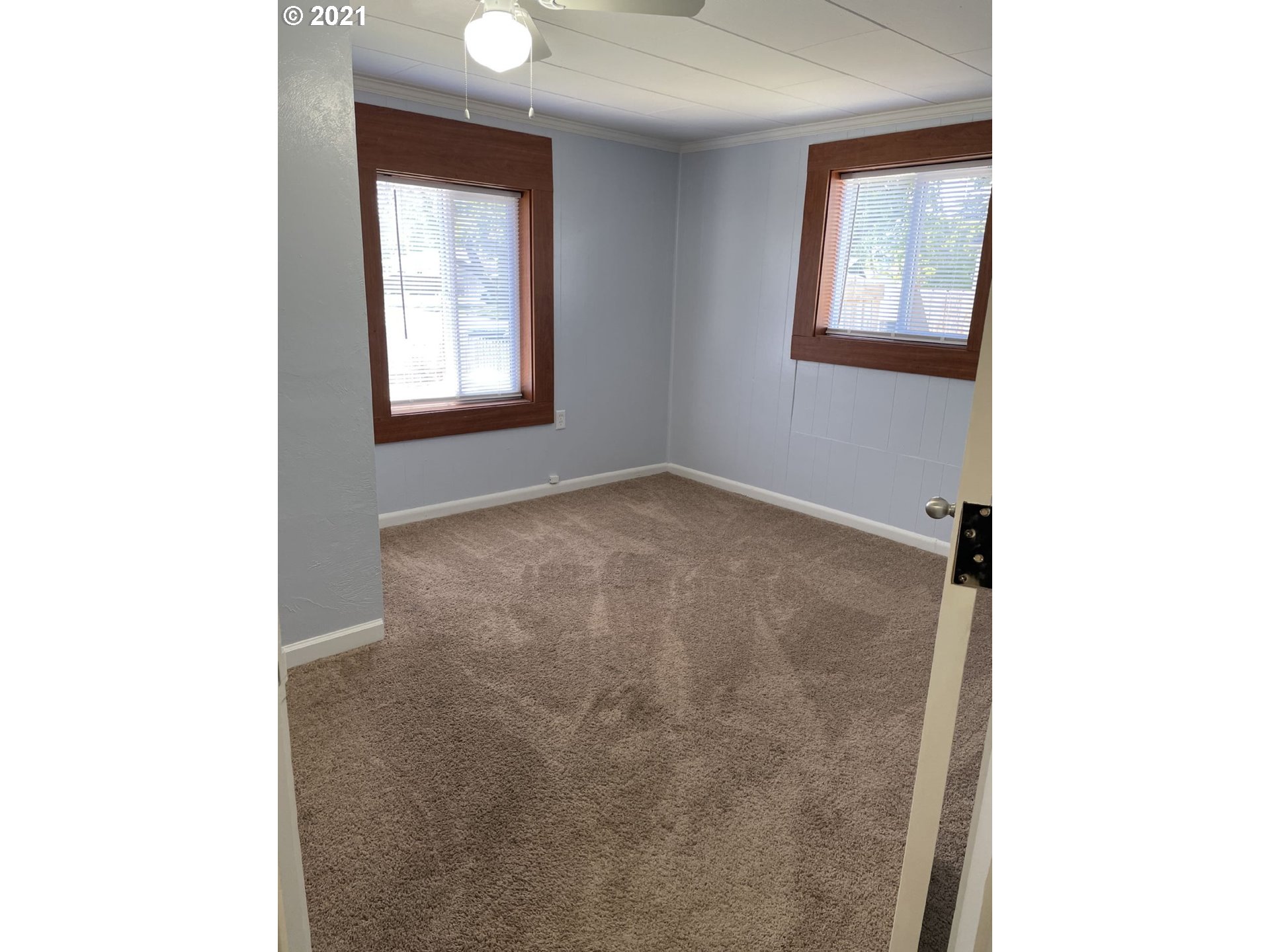 2620 D Street Springfield, OR 97477 - Photo 9 of 10