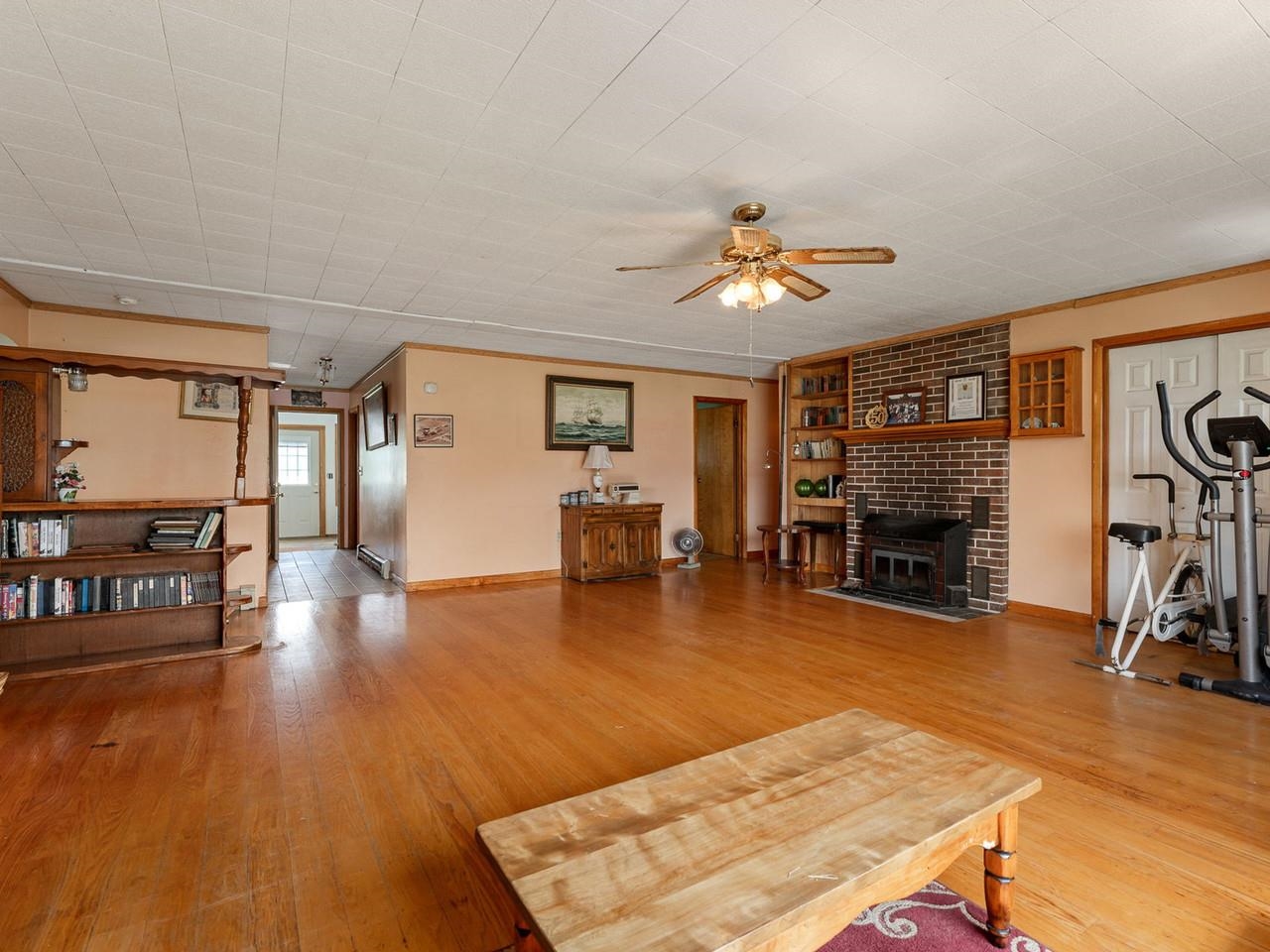2911 Highway 7 Ferrisburgh, VT 05456 - Photo 14 of 60