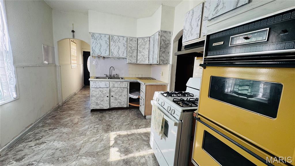 4471 South Spring Avenue St. Louis, MO 63116 - Photo 17 of 31