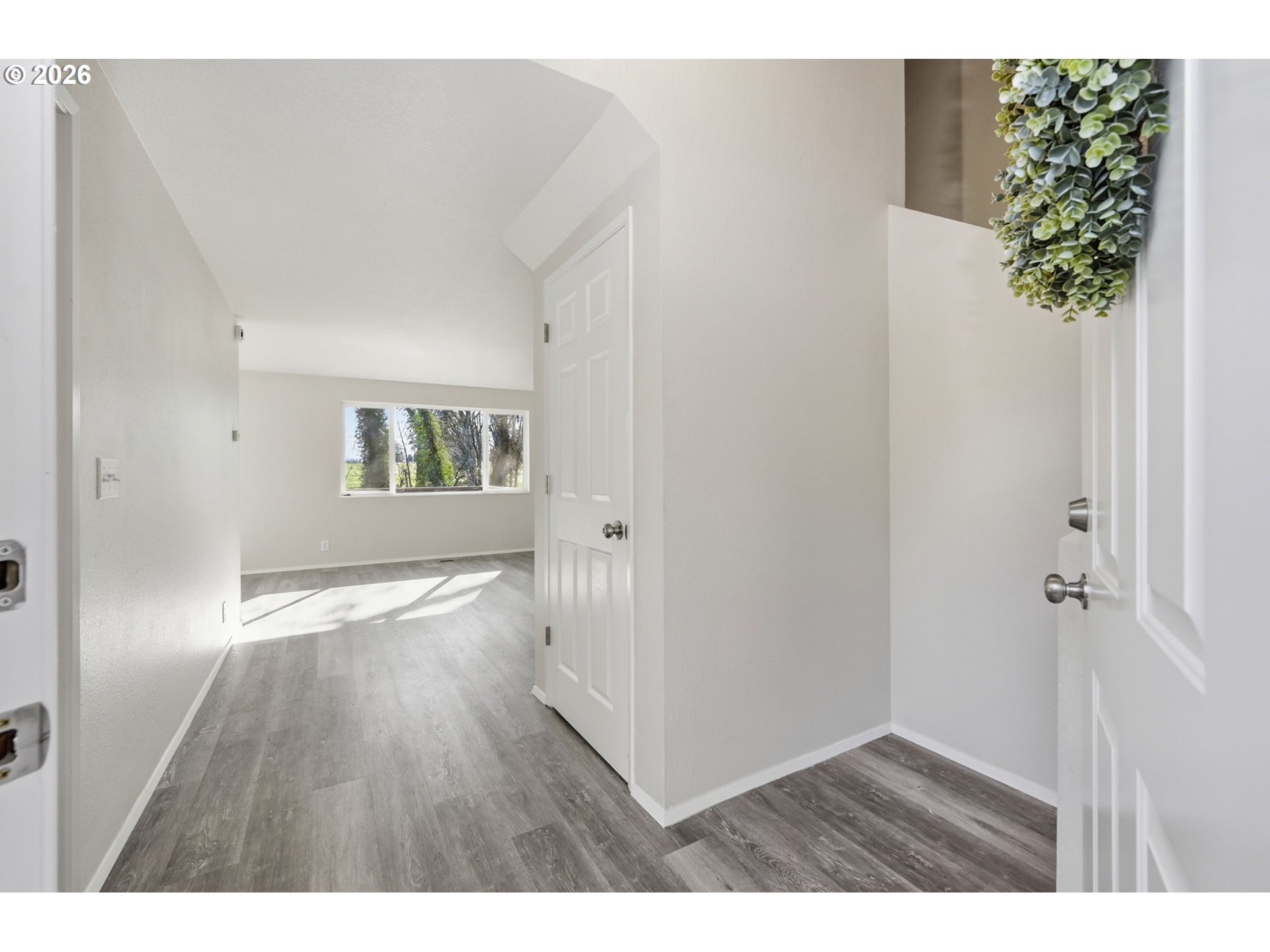 84485 Parkway Road Pleasant Hill, OR 97455 - Photo 3 of 44