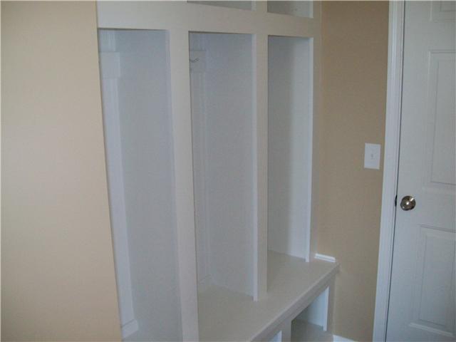 10275 Strongbow Road Fishers, IN 46040 - Photo 9 of 24 Gallery Image 9