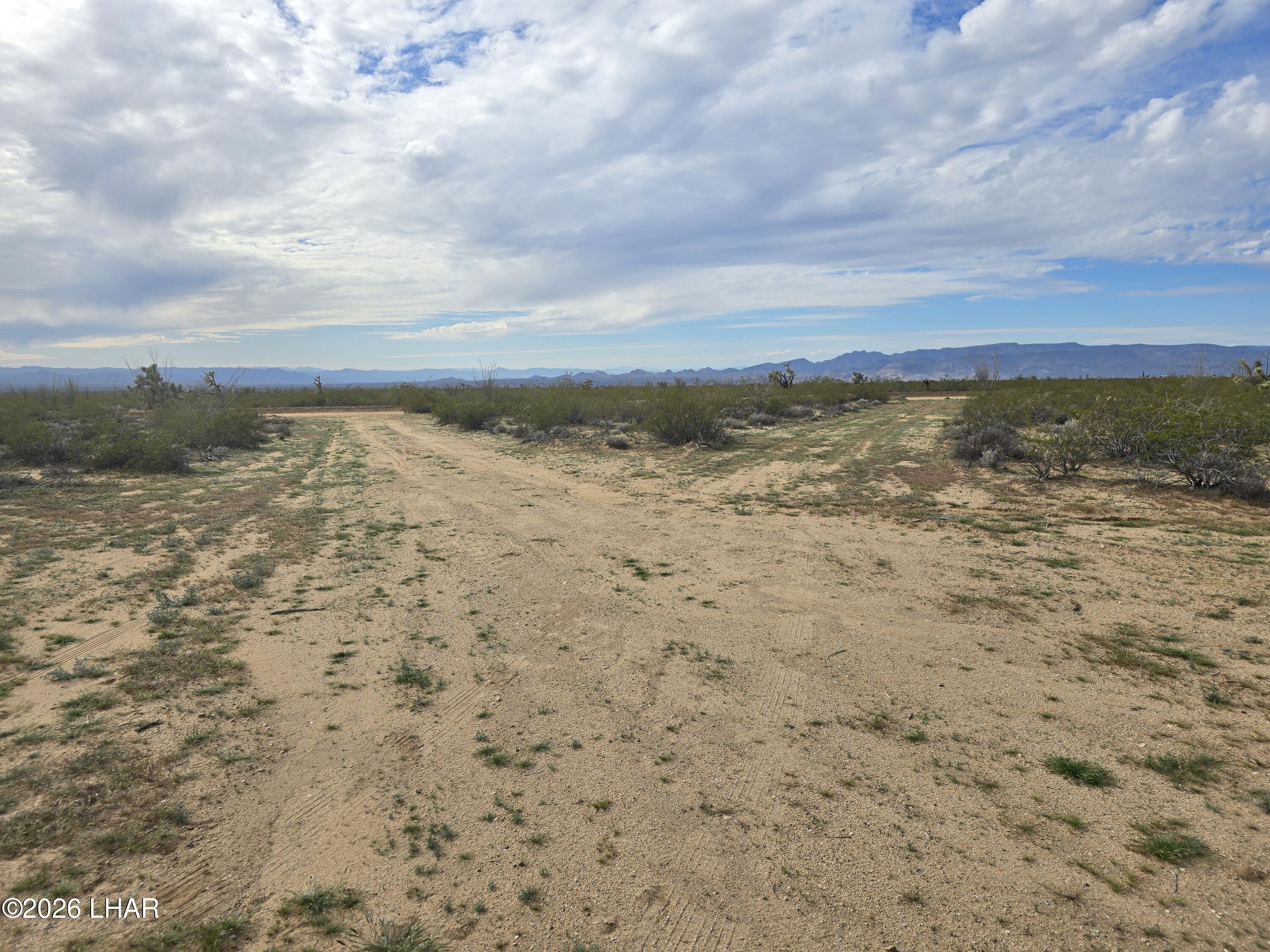 3412 South Lone Ranger Road Yucca, AZ 86438 - Photo 5 of 18 a view of ocean view with beach