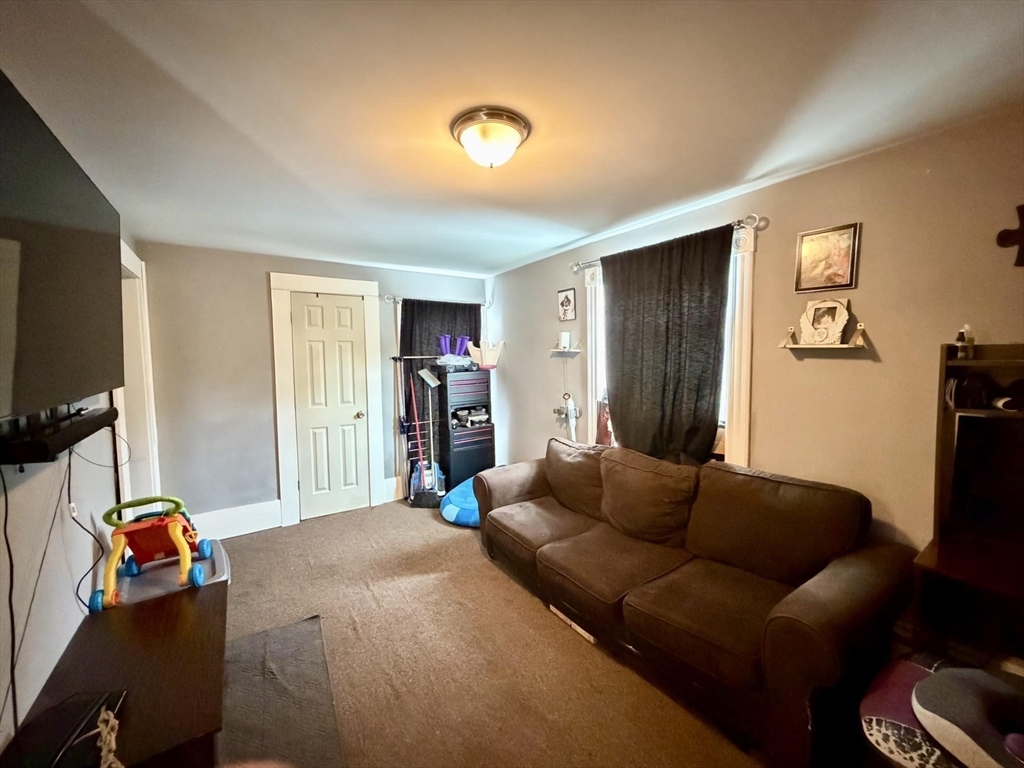 827-831 Armory Street Springfield, MA 01107 - Photo 14 of 27
