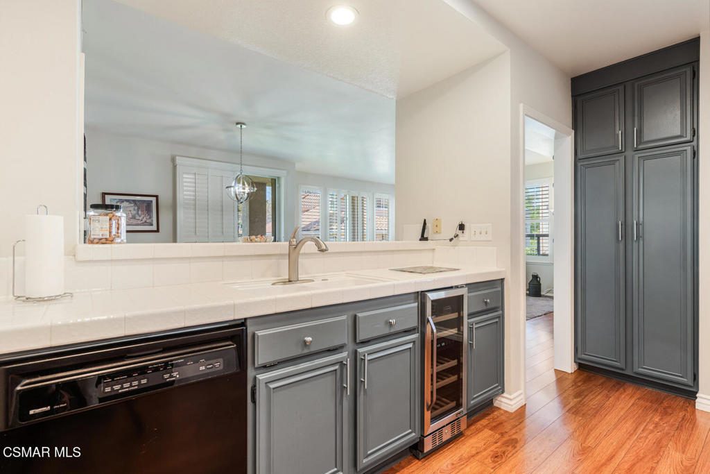 271 Fieldstone Way, Unit A Simi Valley, CA 93065 - Photo 12 of 22