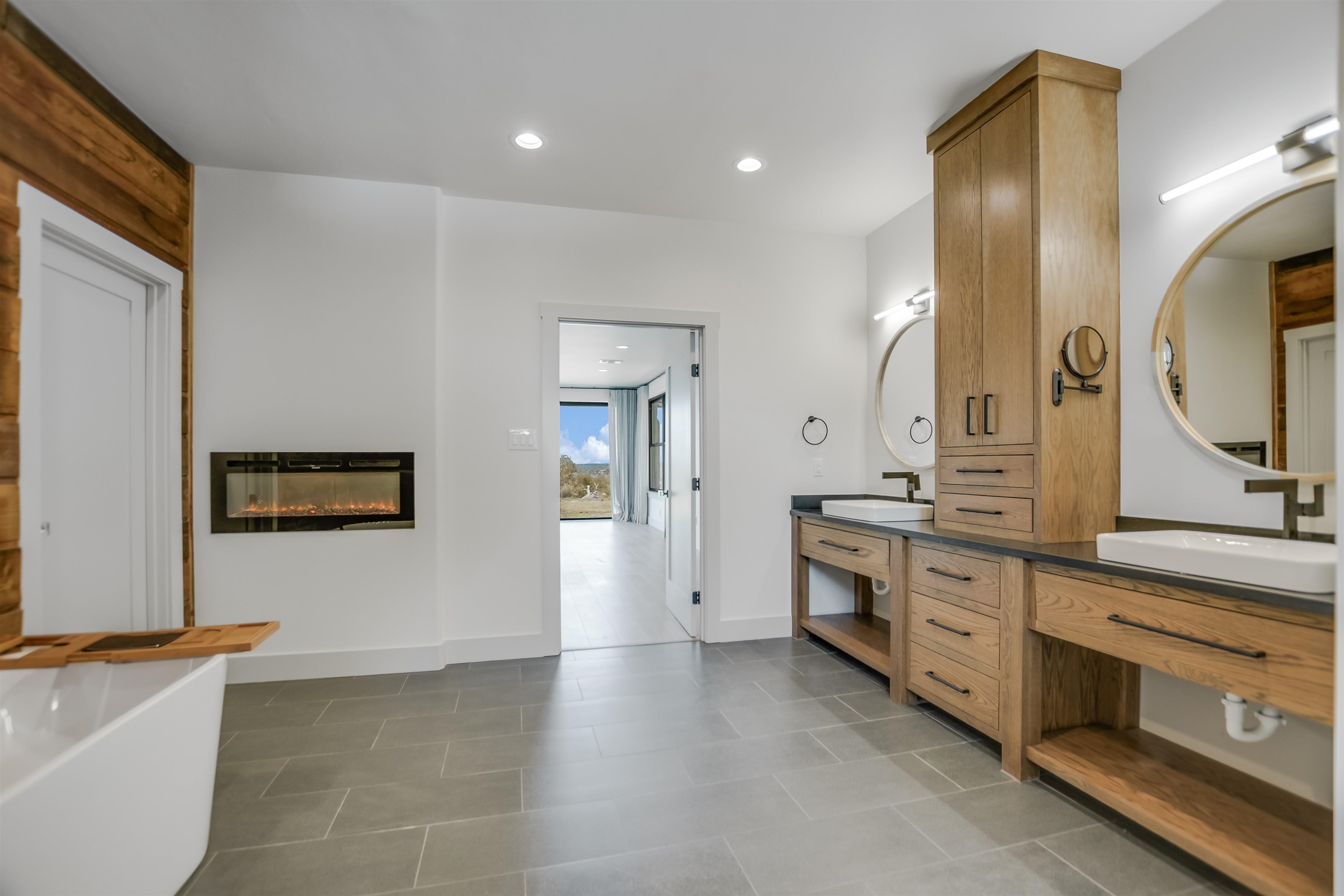 418 The Hills Road Horseshoe Bay, TX 78657 - Photo 15 of 28