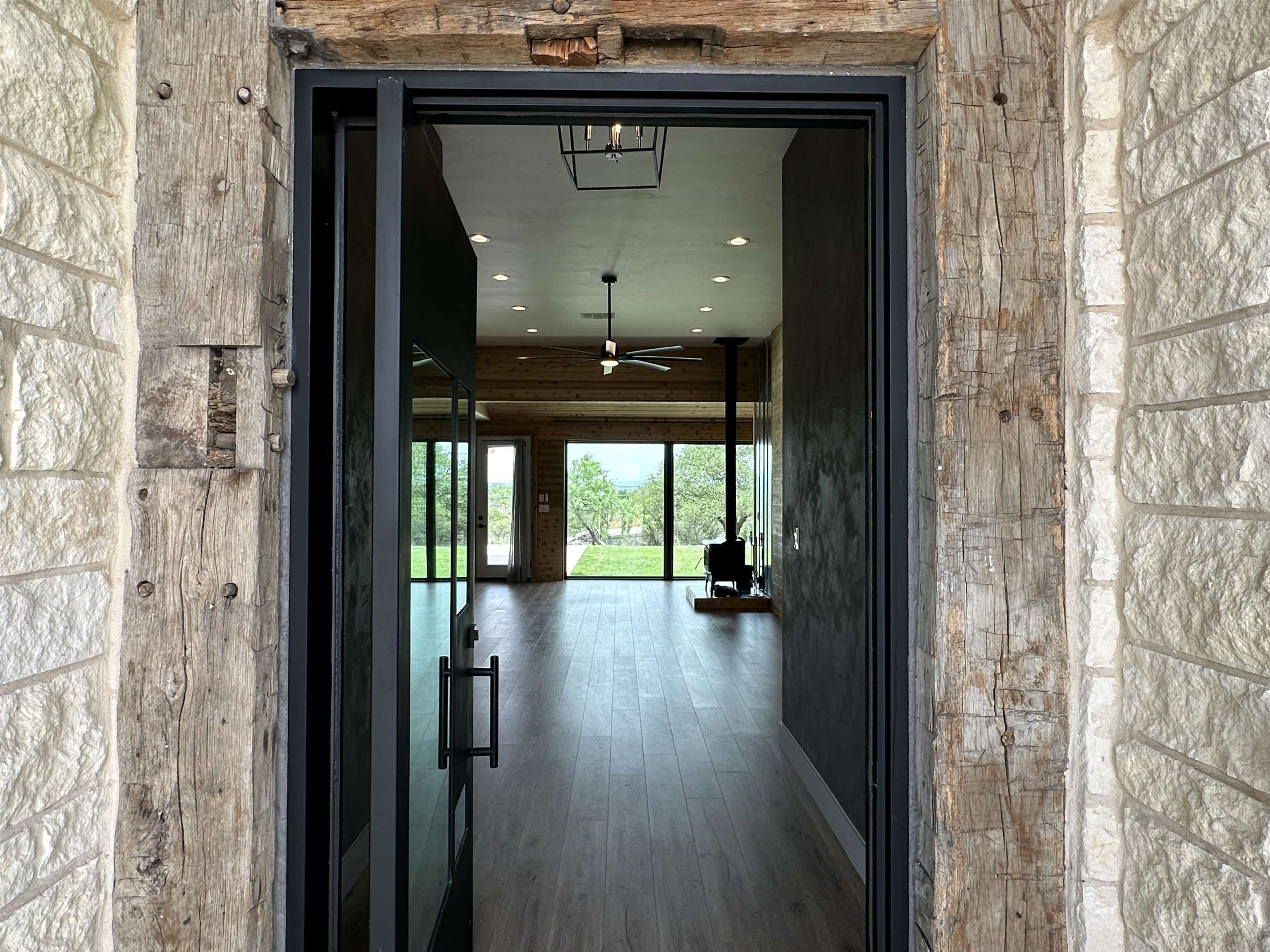 418 The Hills Road Horseshoe Bay, TX 78657 - Photo 3 of 28