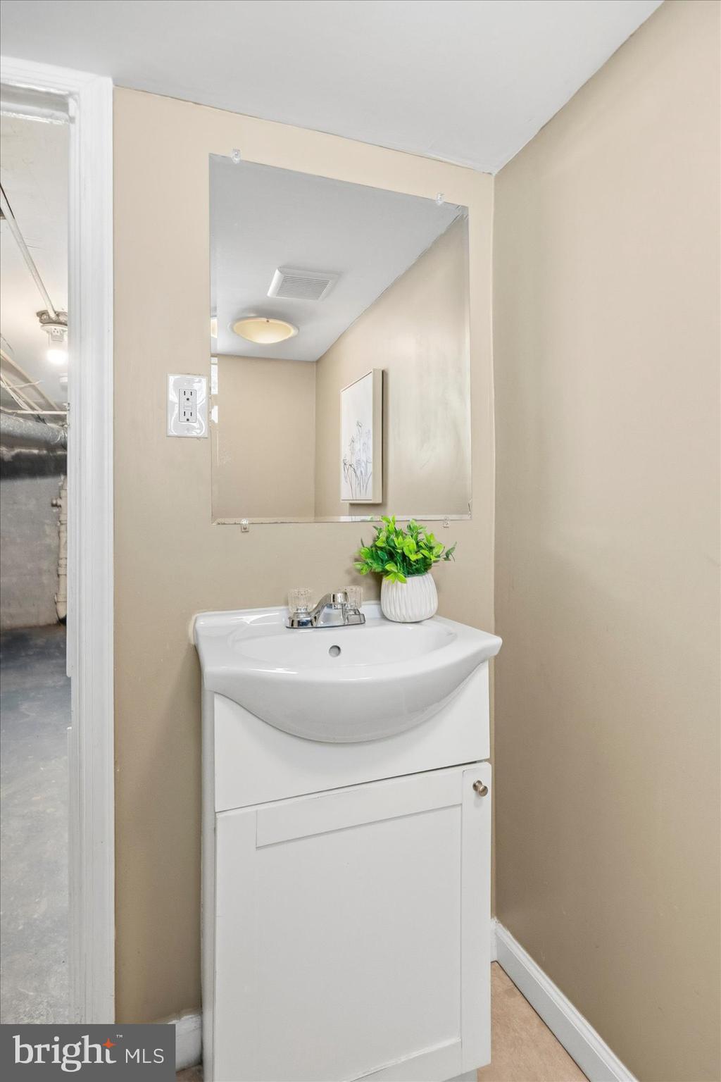 1017 Sterrett Street Baltimore, MD 21230 - Photo 23 of 29 a utility room with washer and dryer