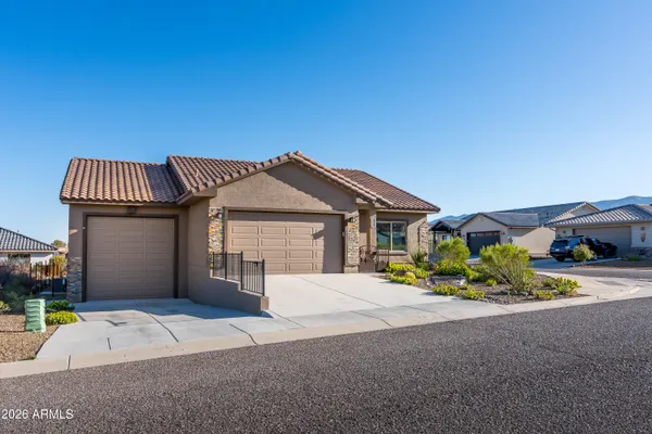 $575,000 | 661 Shadow Canyon Drive, Clarkdale, AZ 86324