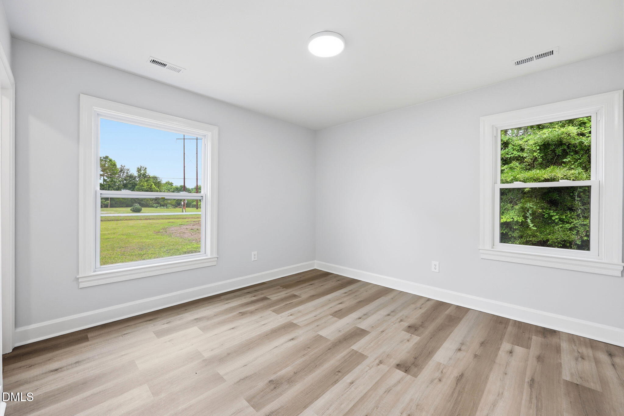 713 Tyree Road Kinston, NC 28504 - Photo 12 of 26 31-web-or-mls-BLS_0068_edit