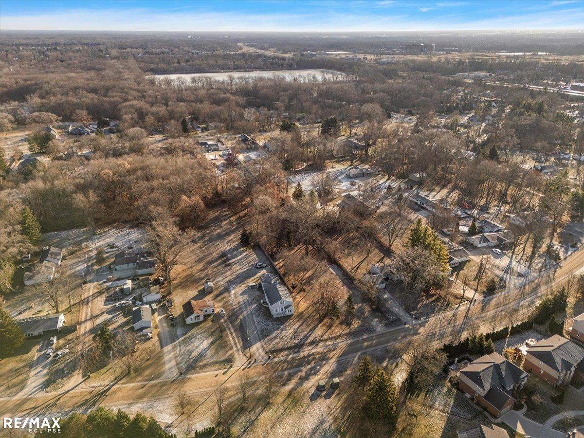 3495 Bendelow Road Rochester Hills, MI 48307 - Photo 13 of 32