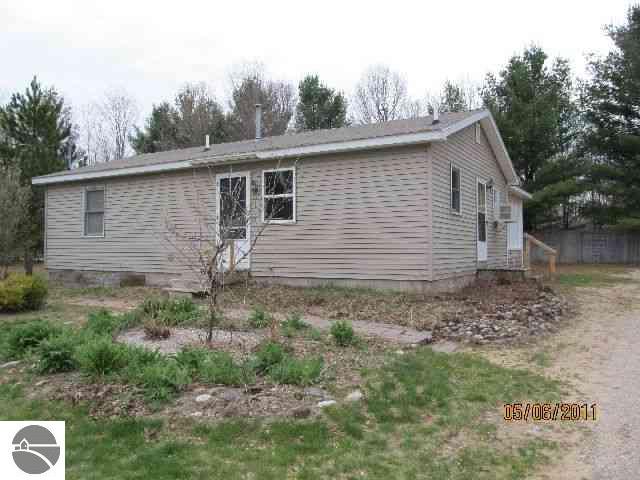 3726 Lake Ann Road Interlochen, MI 49643 - Photo 1 of 16 1726184.JPG