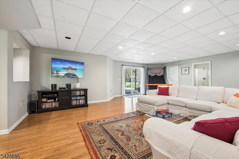 9 Mills Ridge Sparta, NJ 07871 - Photo 28 of 37