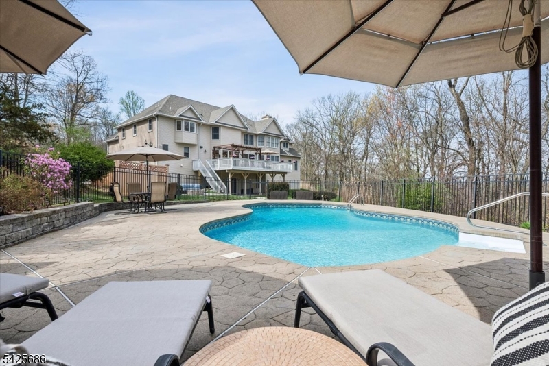 9 Mills Ridge Sparta, NJ 07871 - Photo 34 of 37