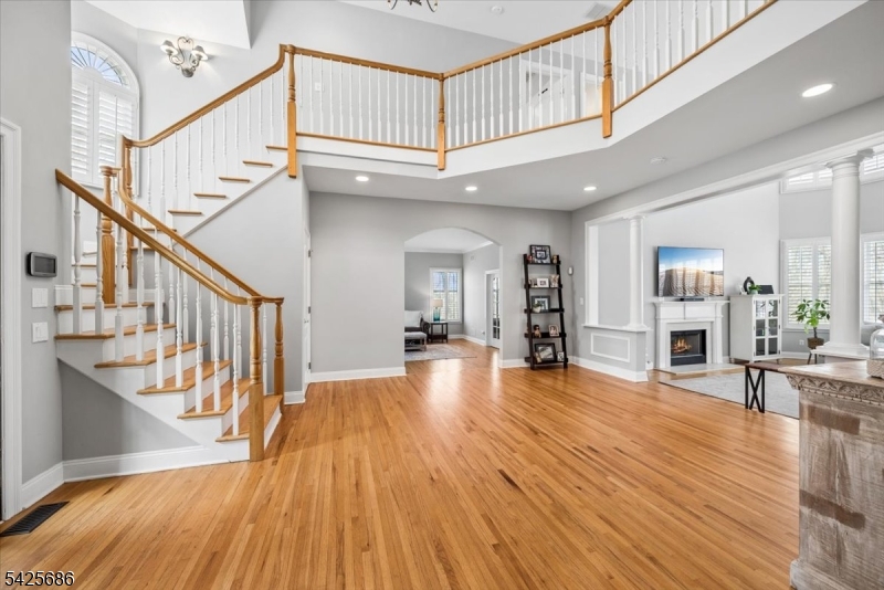 9 Mills Ridge Sparta, NJ 07871 - Photo 4 of 37