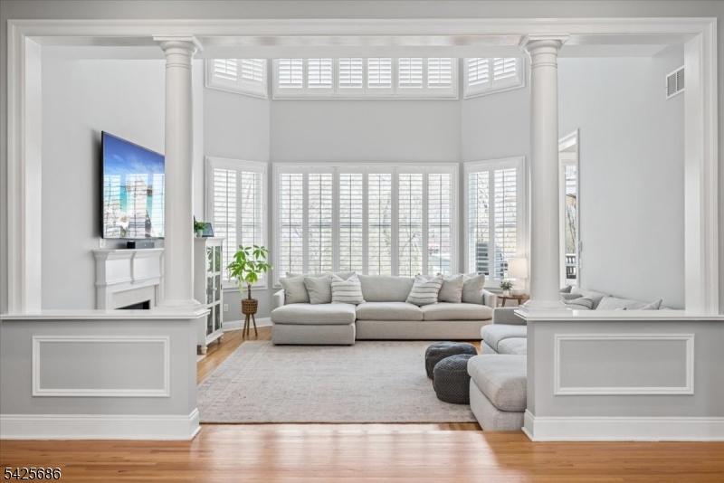 9 Mills Ridge Sparta, NJ 07871 - Photo 5 of 37