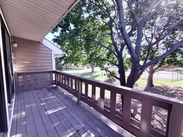 $2,100 | 70 Margate Court, Unit C2, Schaumburg, IL 60193