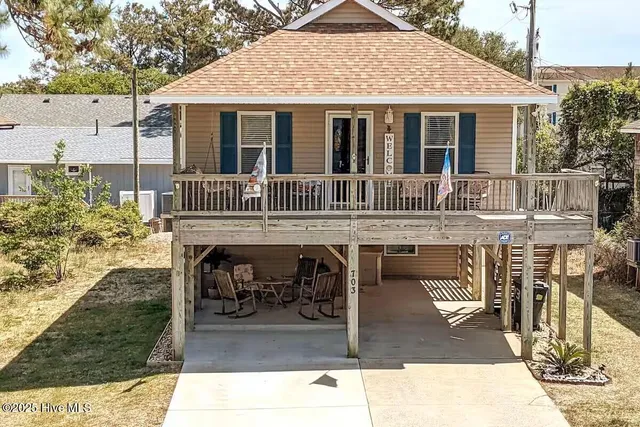 $595,000 | 703 Suffolk Street, Kill Devil Hills, NC 27948
