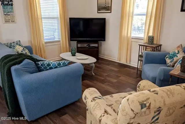 $595,000 | 703 Suffolk Street, Kill Devil Hills, NC 27948