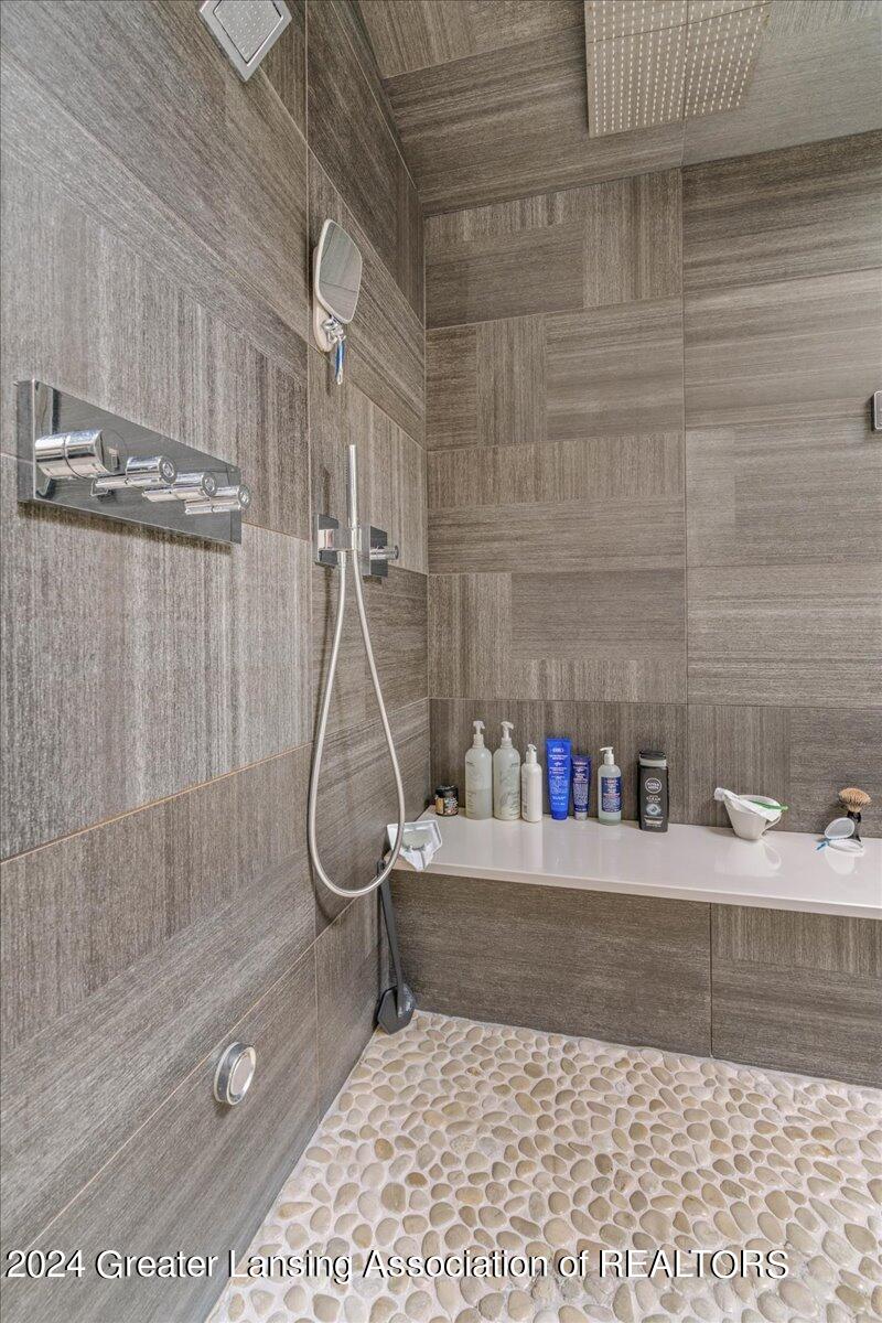 6240 West Reynolds Road Haslett, MI 48840 - Photo 62 of 80 02-Media Jett-76