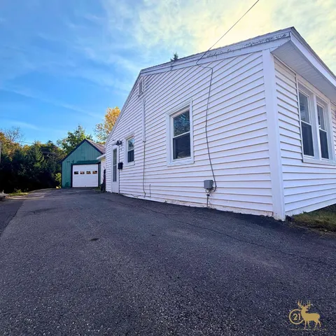 $239,000 | 76 Falvey Street, Bangor, ME 04401