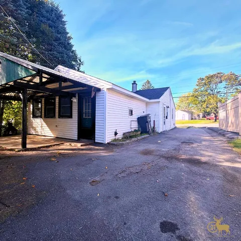 $239,000 | 76 Falvey Street, Bangor, ME 04401