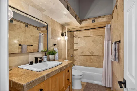 $2,495,000 | 2712 Cazadero Drive, Carlsbad, CA 92009