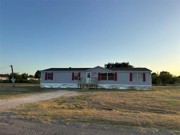 $258,000 | 1208 Casa Lane, Venus, TX 76084