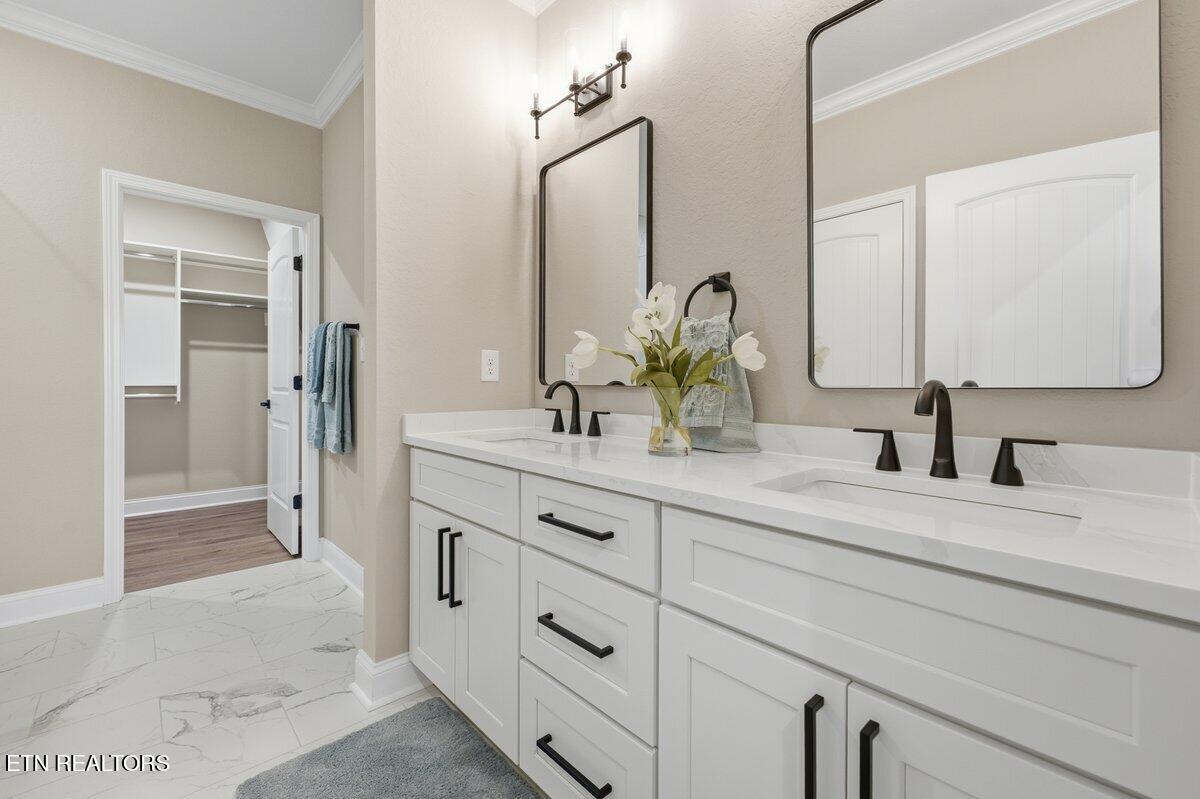 5117 Gregory Road Greenback, TN 37742 - Photo 19 of 33 Primary Bath (7)