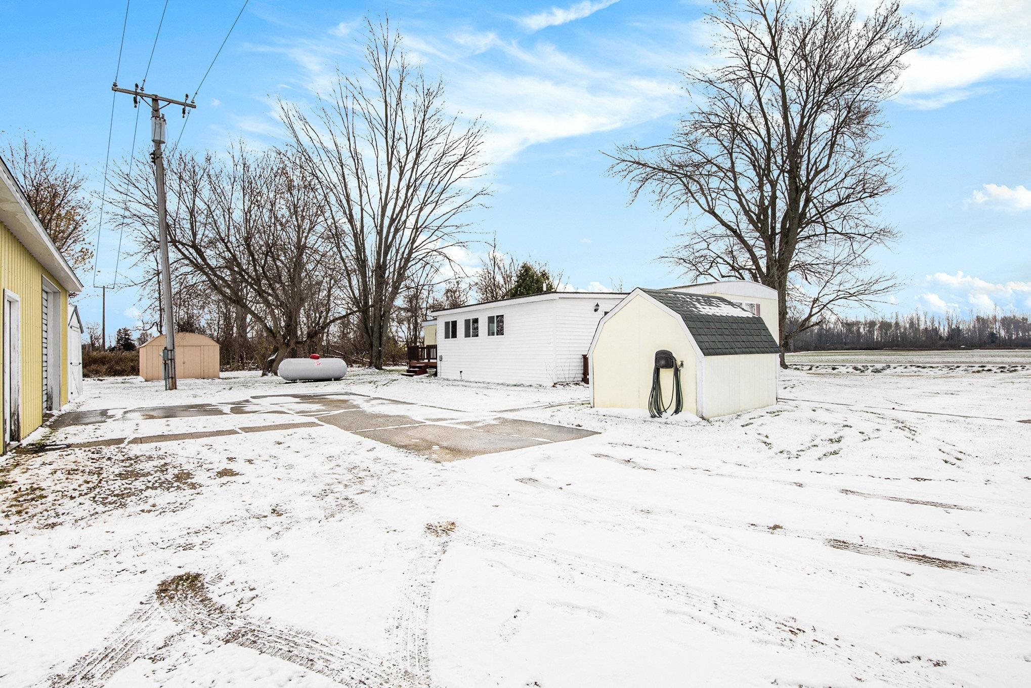 7111 East Deckerville Road Deford, MI 48729 - Photo 4 of 23
