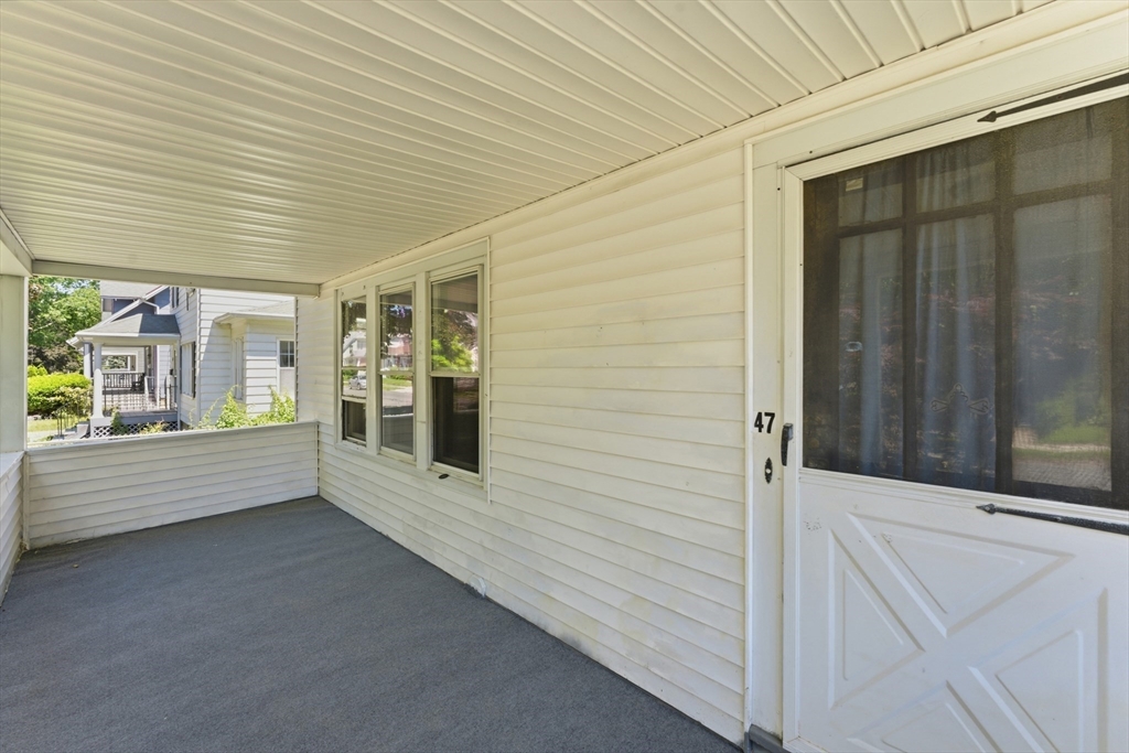 47 Thorndyke Street Springfield, MA 01118 - Photo 38 of 42