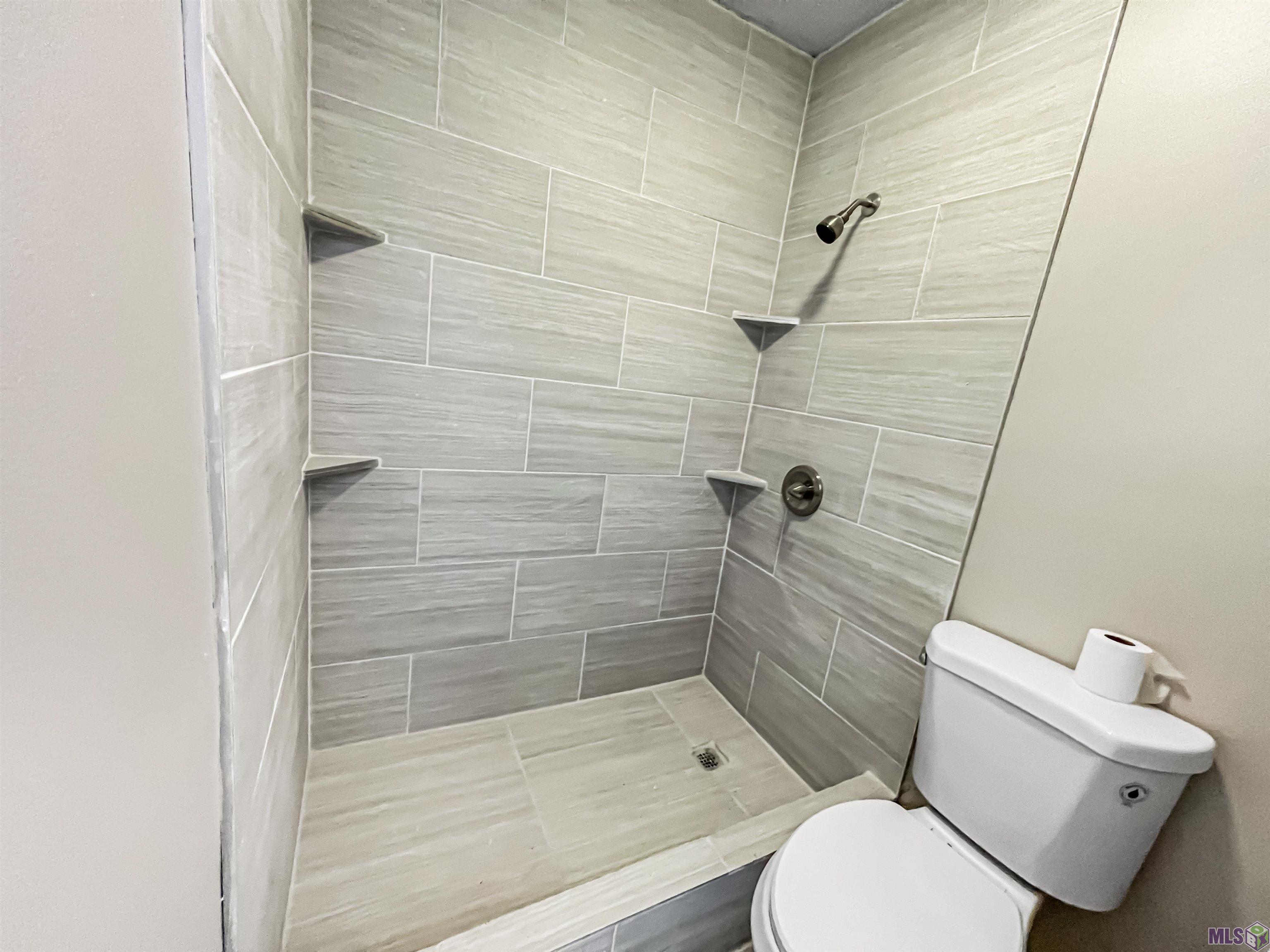 15722 Riverdale Avenue Baton Rouge, LA 70816 - Photo 9 of 11