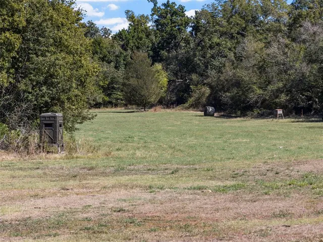 $2,450,000 | 684 County Road 473, Lott, TX 76656