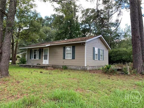 $1,450 | 5301 Athena Drive, Savannah, GA 31404