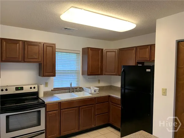 $1,450 | 5301 Athena Drive, Savannah, GA 31404