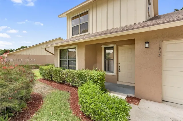 $385,000 | 11905 Donlin Drive, Wellington, FL 33414